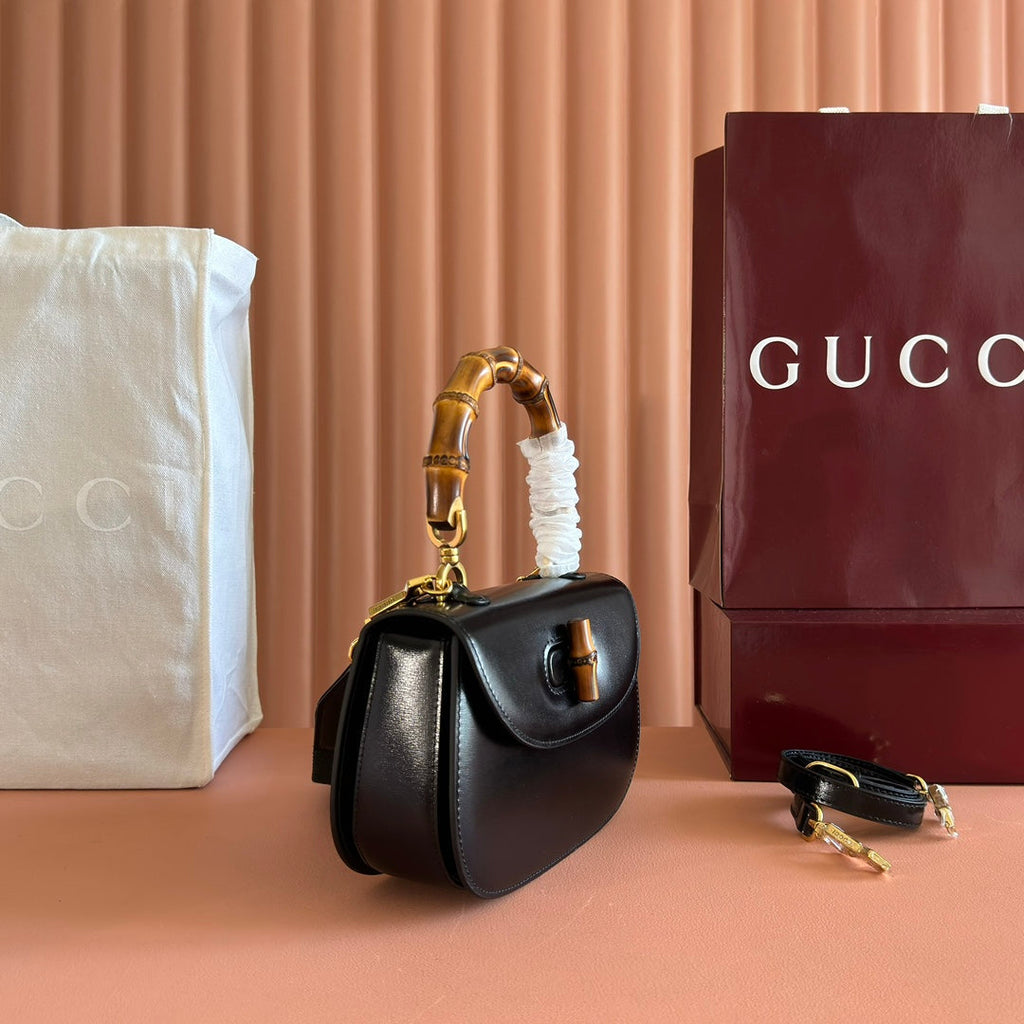 GUCCI BAMBOO MINI BAG 21 BLACK IN CALFSKIN GOLD HARDWARE