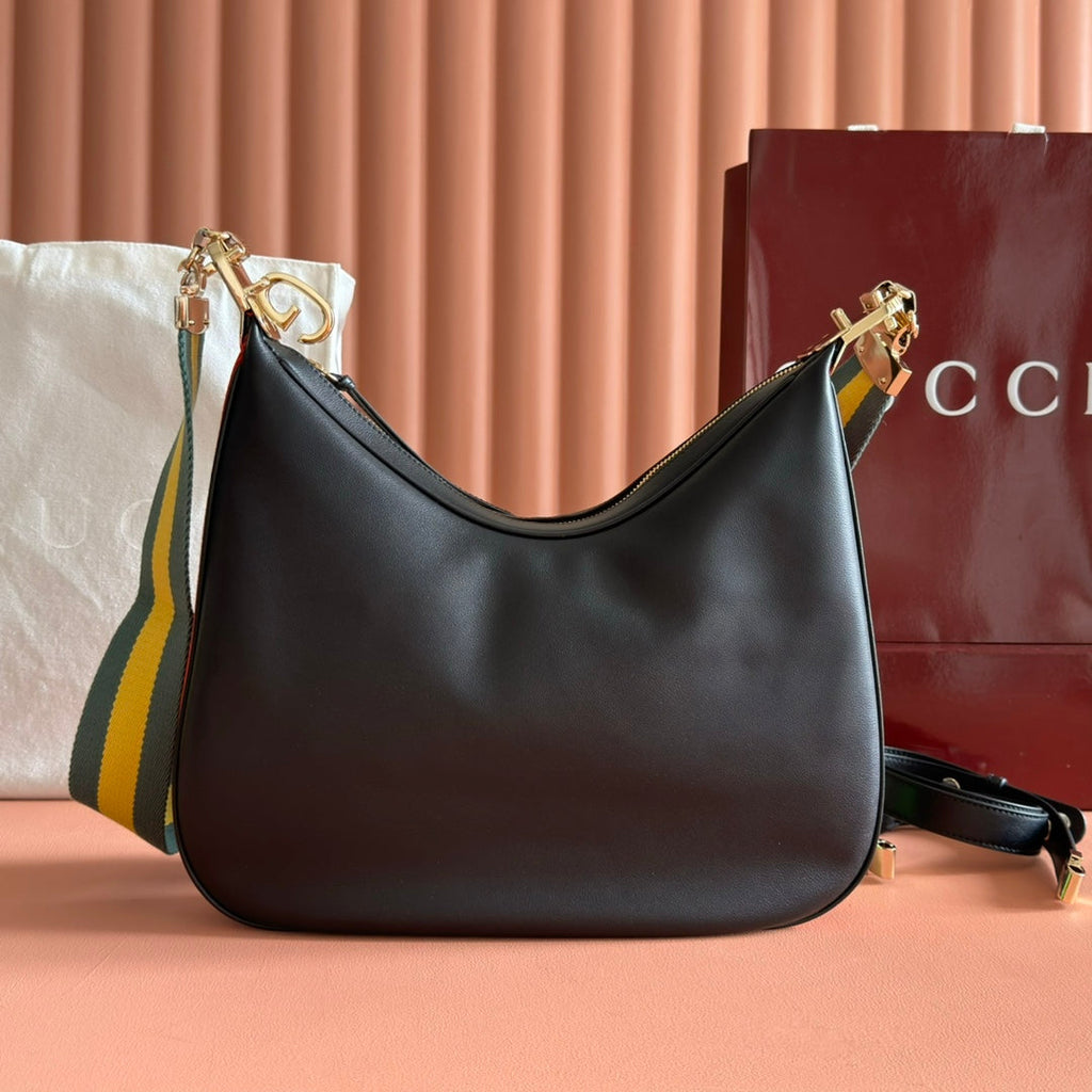 GUCCI 25S ATTACHE SHOULDER BAG 35 CM IN BLACK CALFSKIN