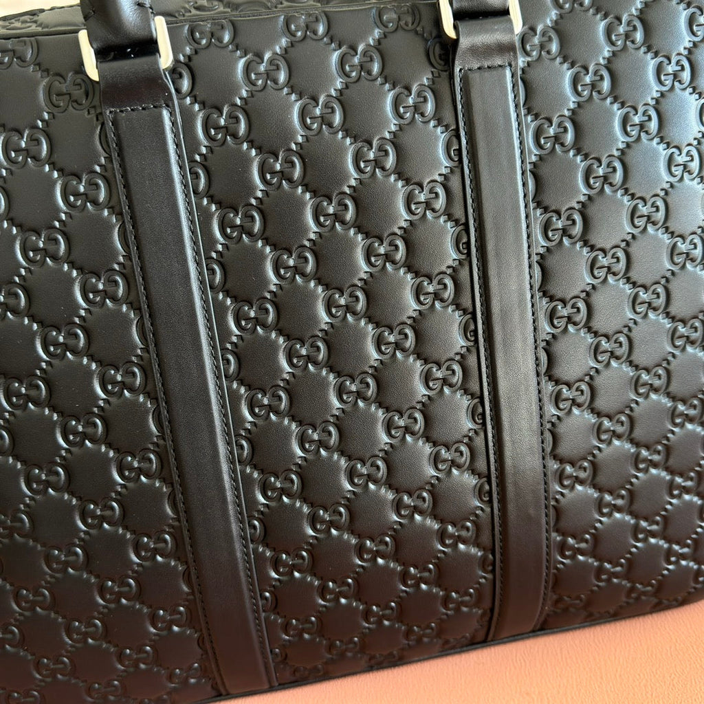 GUCCI 26S EMBLEM DUFFLE BAG 38 IN BLACK EMBOSSED CALFSKIN