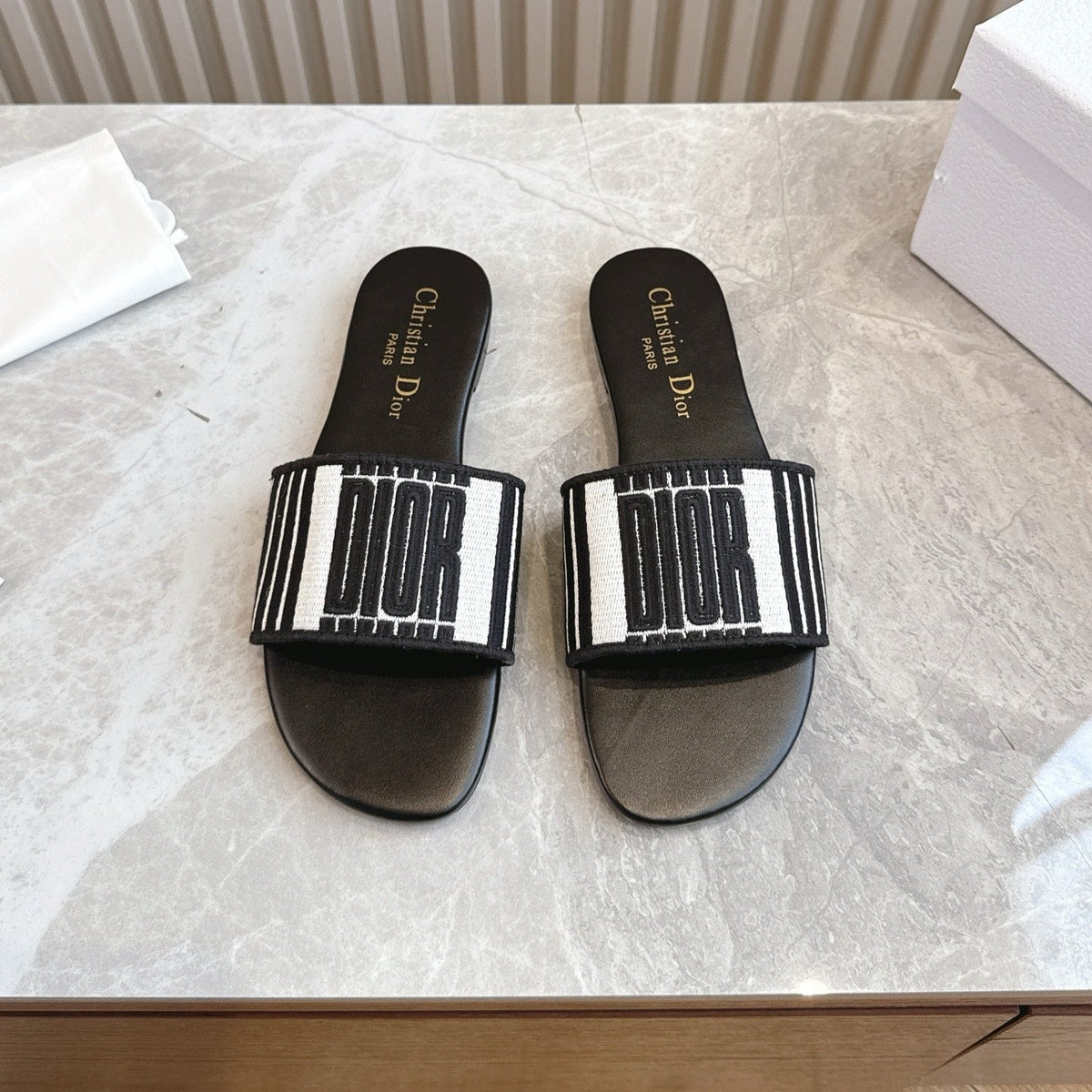 DIOR FLAT SLIDES 25S IN BLACK CALFSKIN AND FABRIC BRAND NAME EMBROIDERY